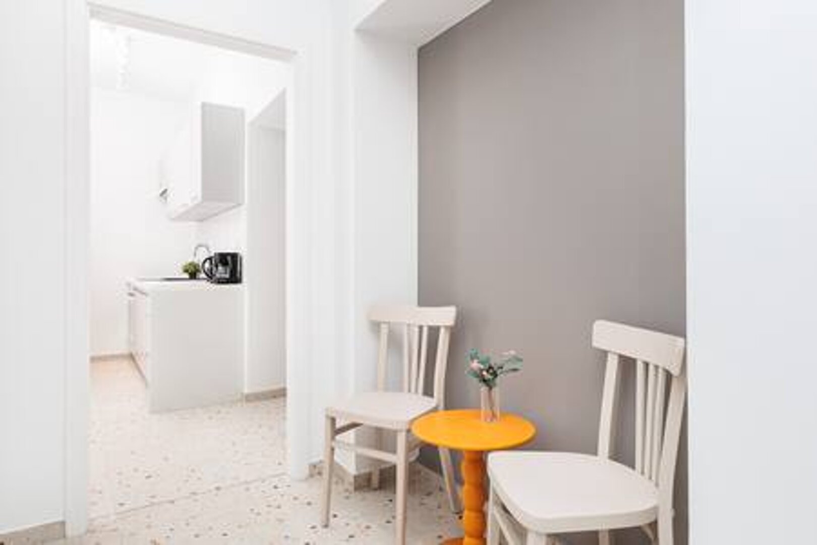 UPSTAIRS MANAGEMENT sp. z o.o. - 3