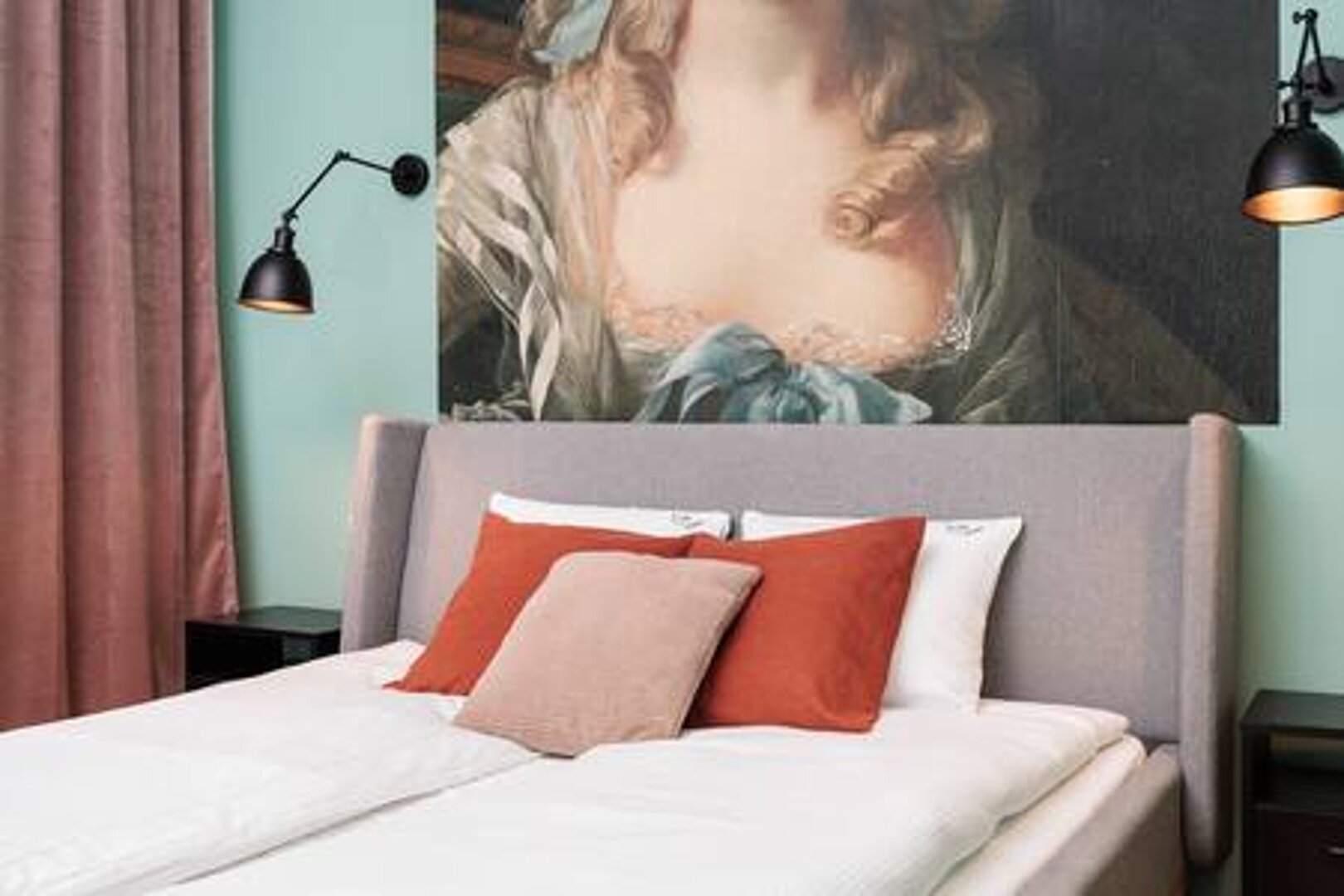 UPSTAIRS MANAGEMENT sp. z o.o. - 7