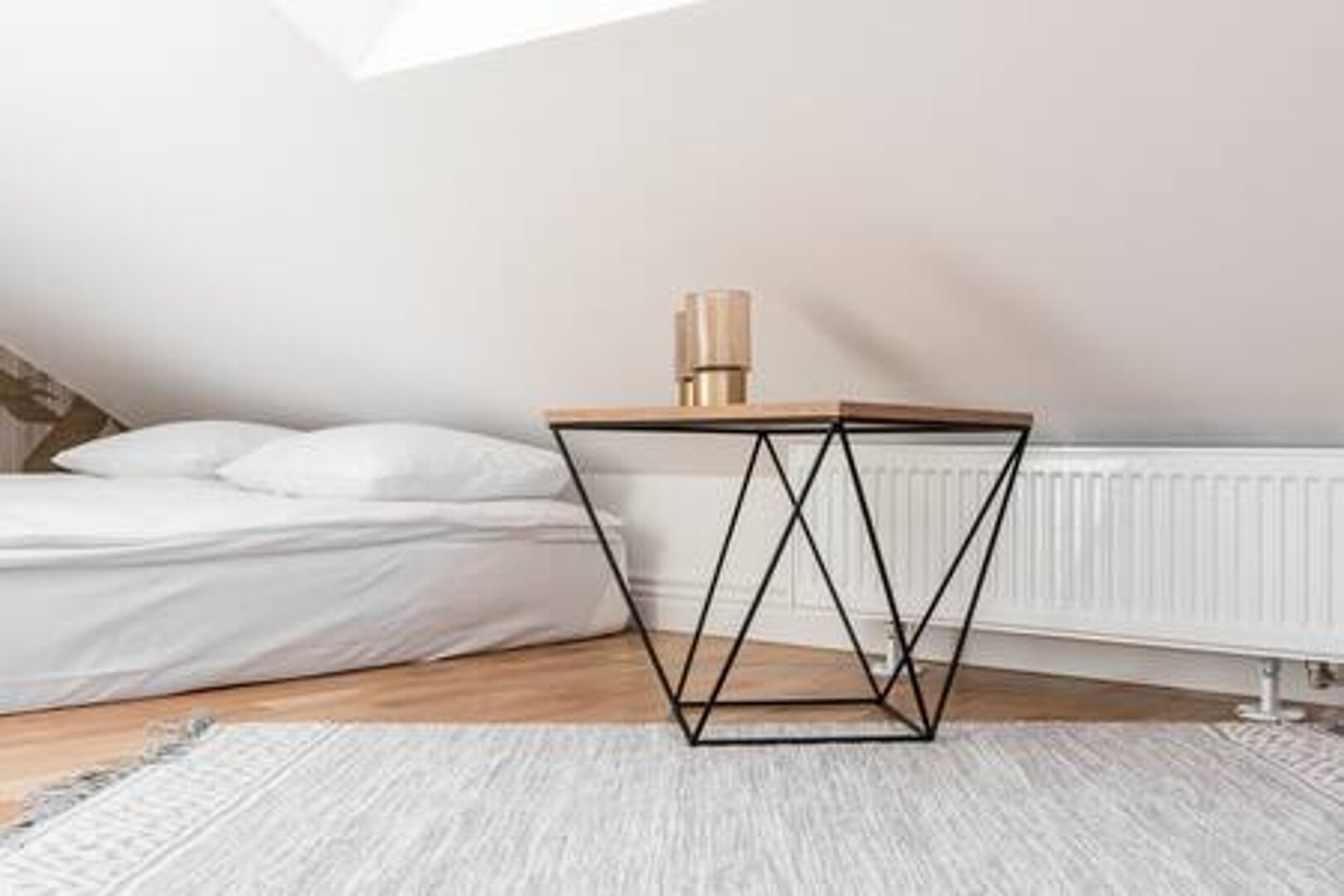 UPSTAIRS MANAGEMENT sp. z o.o. - 42