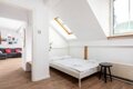UPSTAIRS MANAGEMENT sp. z o.o. - 40